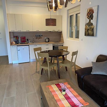 Lux Apartment Amarin Pržno Eksteriør billede
